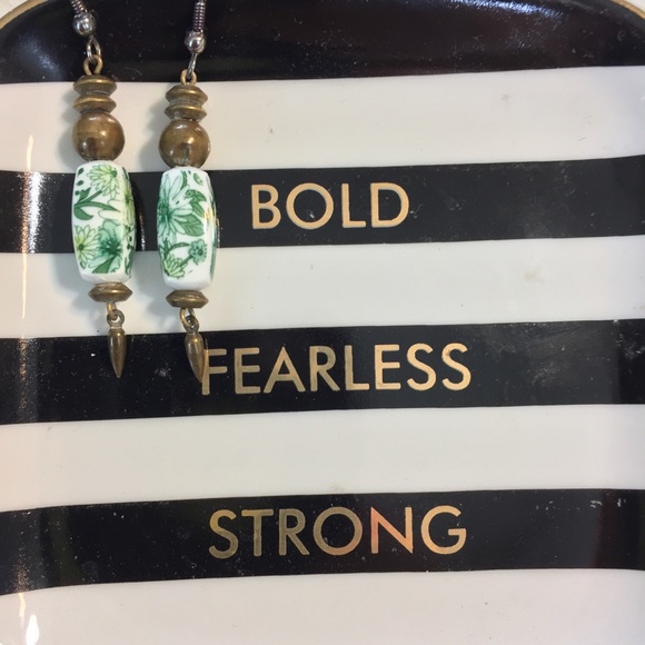 Vintage Jewelry - {3/$25} Vintage earrings Floral white green brass